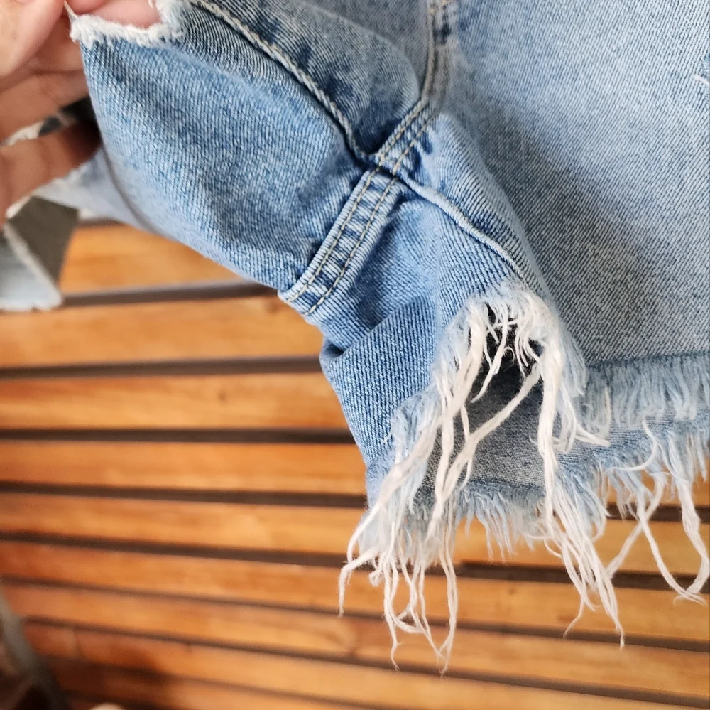 Abrand size 10 distressed denim cutoff shorts - Picture 4 of 5